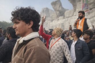 Chaos erupted on the streets as people welcomed the Awadhi singer.